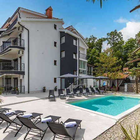 Villa Adriatic, Apartment Chiara With Sea View And Heated Swimming Pool, Free Private Parking, Icici Exterior photo